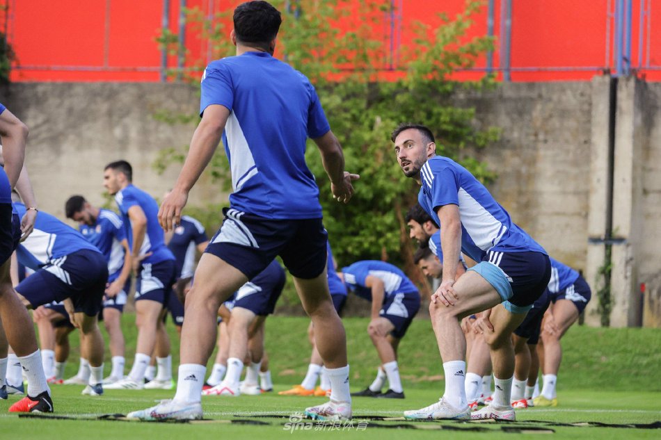 在防守端 在防守端